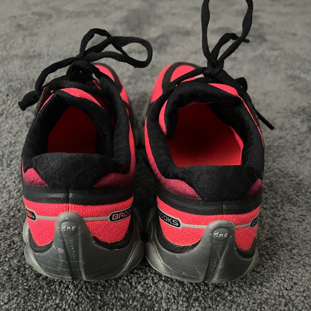 Women’s size 8